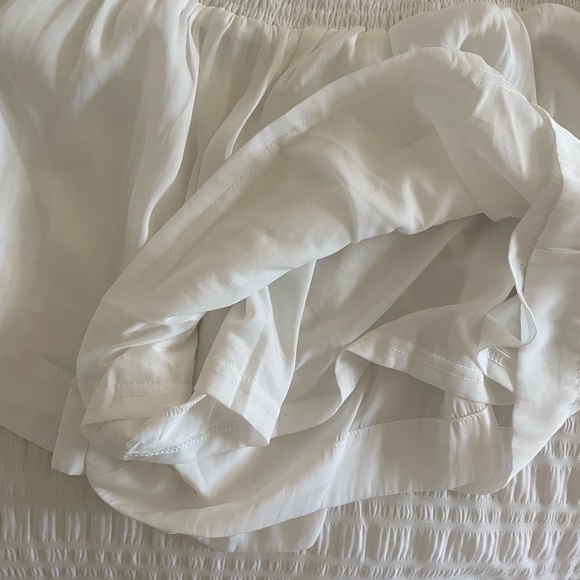 TCEC white smocked skort (KOCH duplicate) - Picture 4 of 6